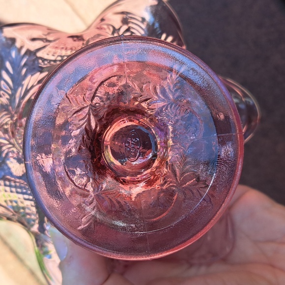 Vintage Fenton Pink Strawberry Glass Basket - Picture 4 of 5